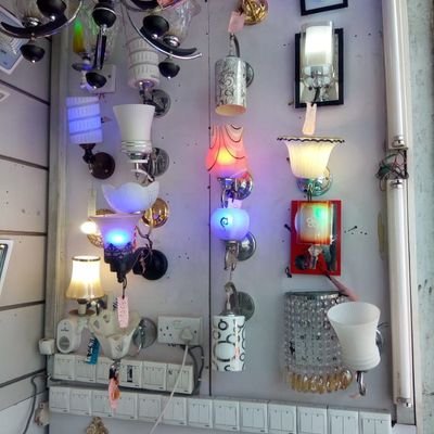 Yeri89901074's profile picture. am an electrician