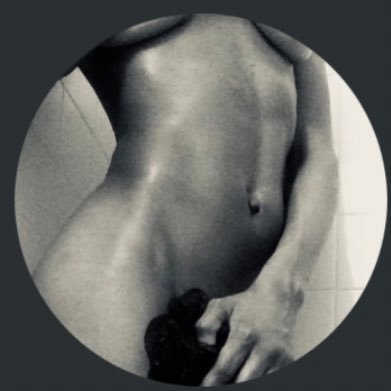28 ~ Content Creator ~ Petite Body ~ Pretty Pussy 💦 ~ Snapchat 👉🏾 charlixrated ~ Instagram 👉🏾Charli.xrated ~ CashApp 👉🏾 $kashmeh29