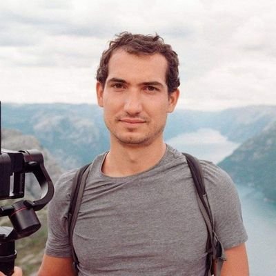 Storyteller, Film Director specializing in #virtualreality #VR #AR #XR - Social Impact & World Travel #ChasingTheWorld #travel #socialimpact