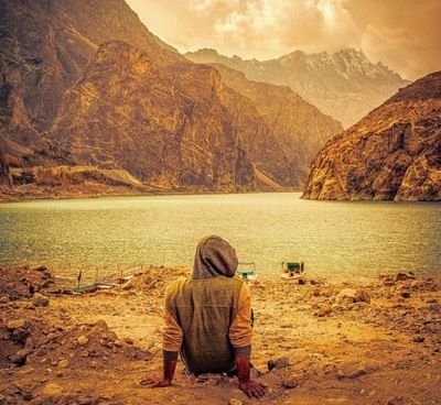 I travel in search of stories.
photographer, Content Creator
Based in Dubai.