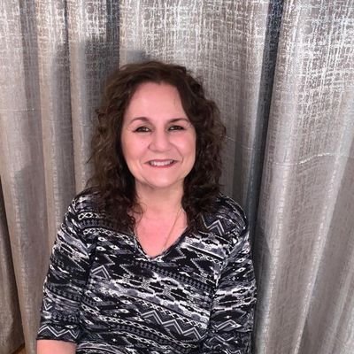 elenipapathanas's profile picture. Just a mom, trying to keep up with the times.