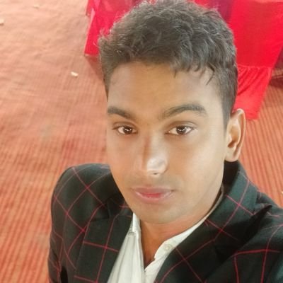 AJAYYAD67815842's profile picture. उड़ने दो मिट्टी को कहाँ तक उड़ेगी, साथ छुटेगा हवा का, तो फिर जमीन पर आ गिरेगी......