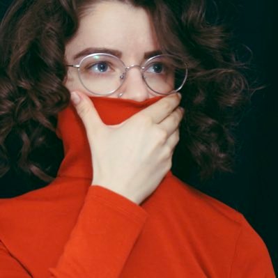 el__lii's profile picture. я всегда с собой беру какую-то хуйню