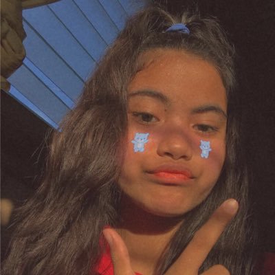 jinee_16's profile picture. 