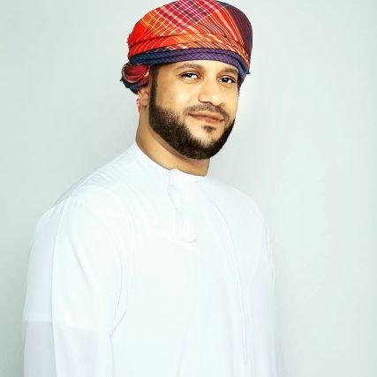 مصور جوي واداري ف مؤسسه البصمه الاعلاميه ونائب رئيس فريق هواة التصوير الجوي وعضو في مجلس جماهير عبري