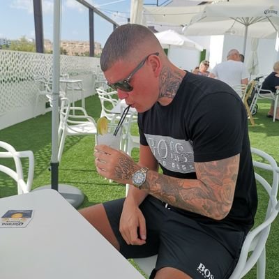 charlieweedon- insta