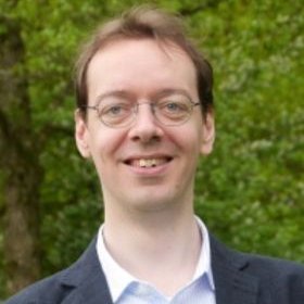Professor of Korean Studies at the University of Vienna, Austria. Research on N/S Korean literature and film and Korean-Chinese (조선족/朝鲜族) Culture.