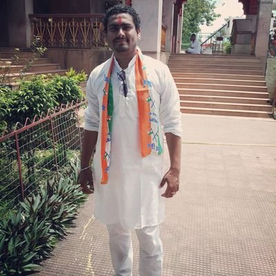 BambamVats's profile picture. 🤚🤚तीनो लोक में 
गीता, रामायण, महाभारत से बढ़कर
शिक्षाप्रद किताब कोई नहीं🙏🙏