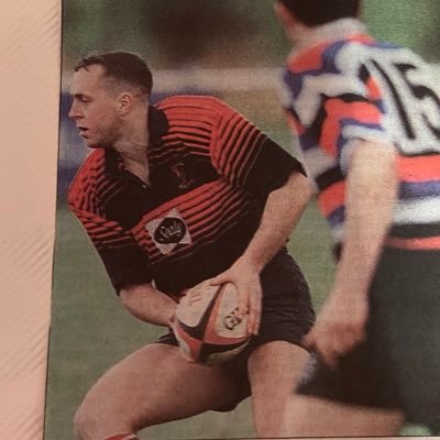 Proud dad and husband,used to play a bit of rugby now coach a bit of rugby,keen on LFC,love a day at the races,🍷and very average at golf.#BlackRedsForever