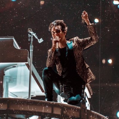 dm us or use our cc to send positive confessions about panic! stans and we will post them anonymously♡ 𝒍𝒆𝒕 𝒕𝒉𝒆 𝒍𝒐𝒗𝒆 𝒓𝒆𝒎𝒂𝒊𝒏-𝒈𝒐𝒍𝒅𝒆𝒏 𝒅𝒂𝒚𝒔
