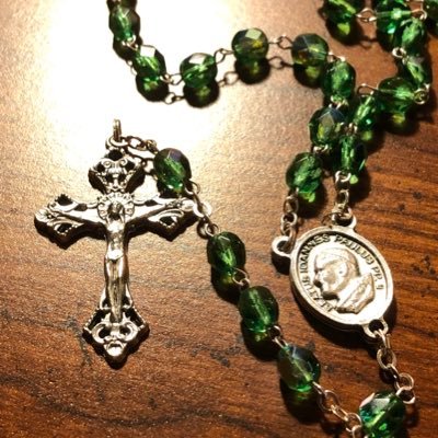 Happily Married 31 years, blessed with 3 beautiful kids! @KofC.        “The rosary is a spiritual weapon in the battle against evil.” ~Pope Benedict XVI