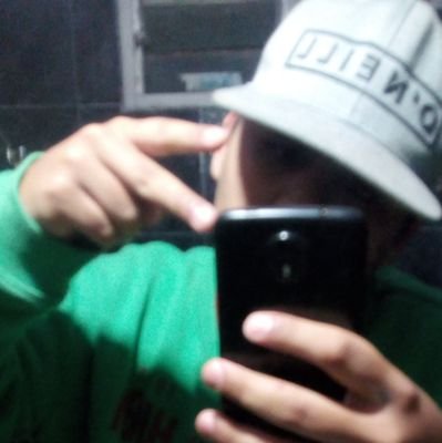 Astrodb2's profile picture. porque cada vez que desaparece algo al primero que ven soy yo