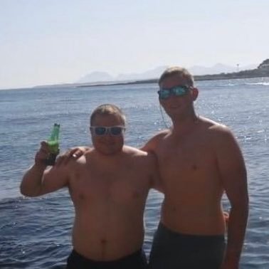 Murphy99Ollie's profile picture. I cut wood to make it look nice and listen to heavy metal whilst doing so.