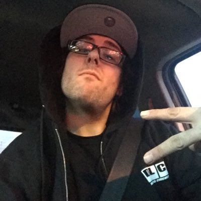 https://t.co/RL4pvlC3wR IG: erik_oversliders Halo is king sometimes Destiny, and def some Warzone...