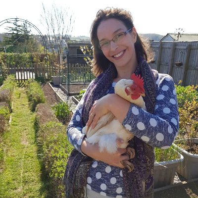 Bridal shop owner during the week, apprentice homesteader at the weekend. 
Happily married, enjoy growing fresh veg and flowers, cats, chickens and cooking.