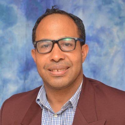 credicomunidad's profile picture. Politólogo, profesor universitario.