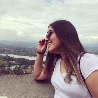 maalejadra20's profile picture. A veces quisiera ganar mucho dinero, luego me acuerdo que hago televisión y se me pasa.