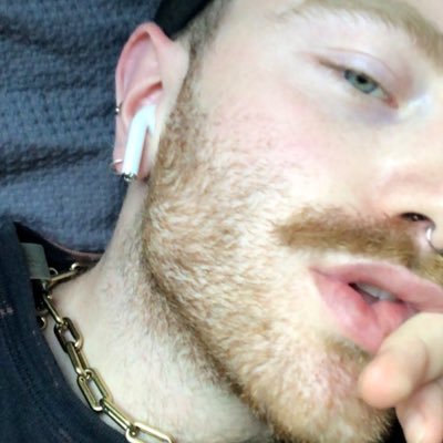 hausofmacx's profile picture. lx 🦝 @lx_xcxxx