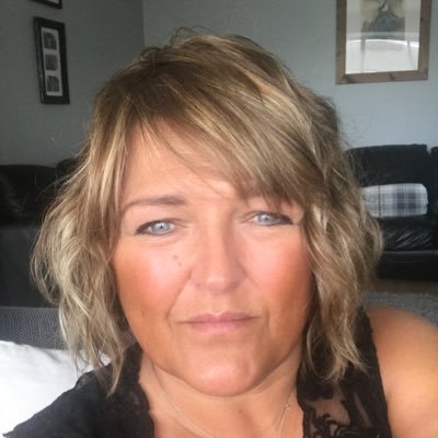 andrear33714505's profile picture. UK Top 40 Books Movies Food