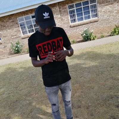 | Animal Health Technician |Now faith is confidence in what we hope for and assurance about what we do not see| Hebrews 11v1| @KaizerChiefs supporter✌🏾✌🏾