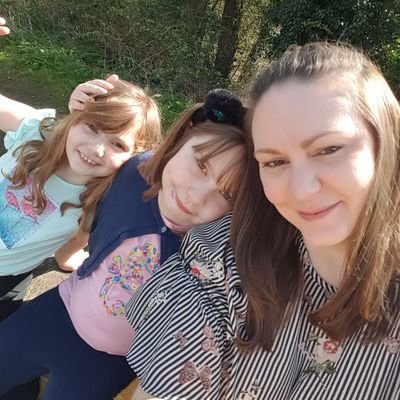 beales951's profile picture. my girls are my world :)