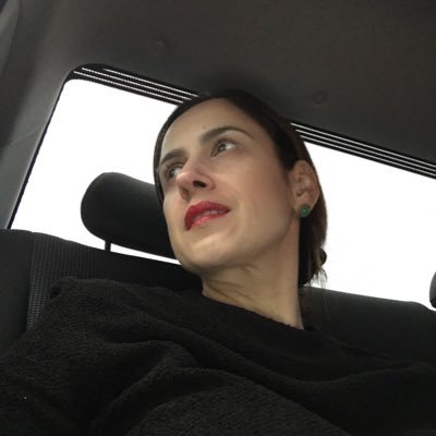 CarolGreenb's profile picture. Amo Livros e Filmes, mãe da Rafaela e do Rodrigo, apaixonada por Tendências, Mudanças Culturais e Curiosa sobre Saude Mental