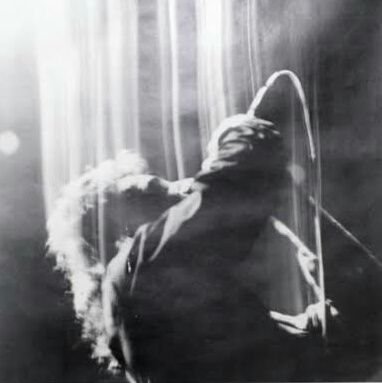 wide_america's profile picture. @u2 🎤E você sabe que é tempo de ir 
Pela chuvosa e dirigível  neve 
Pelos campos de manhã para uma 
Luz na distância   #u2fangirl #u2TJT2019  #u2  #amoru2