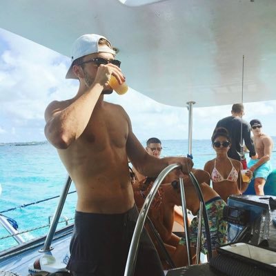 stevencrowley8's profile picture. 