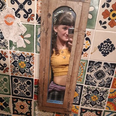 ☉ ♍︎ | ☾ ♈︎ | ↑ ♋︎ | ♀ ♎︎ . she/her .
very unserious