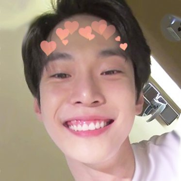 hi hun 🥰 no need to follow this acc!! please follow @qianyangs instead 🥰🥰 and count this as a follow back!!