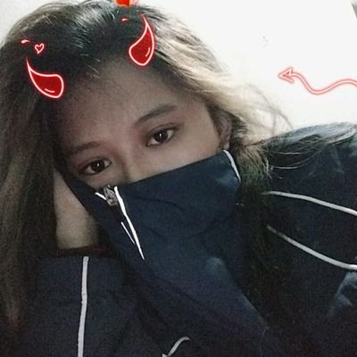 Mariesantiagooo's profile picture. we accept the love we think we deserve.