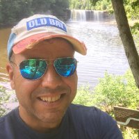 Luis Almodovar (@luckylui) 's Twitter Profile