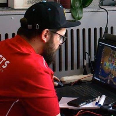 🇨🇭 Hearthstone Manager/Player for E-LVETS | Founder of our first Hearthstone Academy | Card Lover | IT Teacher