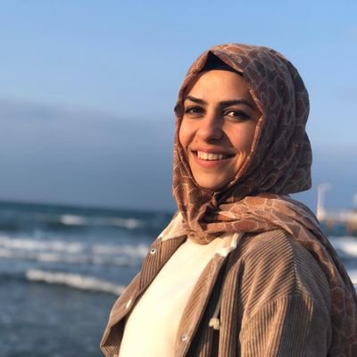 FatmaGokceCosar's profile picture. Her yeni fikir bi ışıktır
Hep yenilen hep yeniden
Sınıf (hayat) öğretmeni~öğreneni