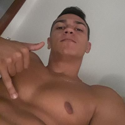 Ariano,
Pagodeiro nato,
Nordestino de ❤,
Tentando ser 💪💪,
Casado com Lisandra Sales 💑
