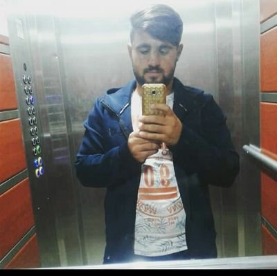 Aziz558769842's profile picture. BEÜ....📚📚📚