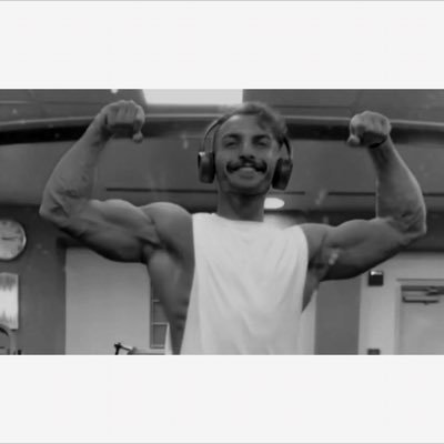 اهلا أنا مصاب بالسكر وهدفي رفع الوعي للمجتمع السكري بجميع المفاهيم الرياضيه والصحيه والاجتماعيه💉🏋🏻♂️| هذا الرابط للوصول الى التدريب الاونلاين وجميع حساباتي