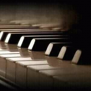 MotionkayM's profile picture. Music Composer🎹🎶🎼
Graphic Designer 📹📷🎬🎨