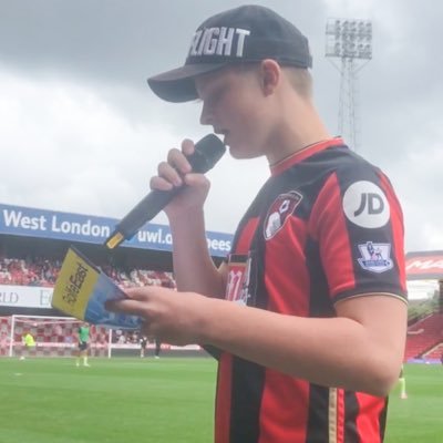 YouTuber, Editor and GFX all @afcbournemouth and 🐬 | 6000+ Subscribers! | https://t.co/skaiTnpjMV