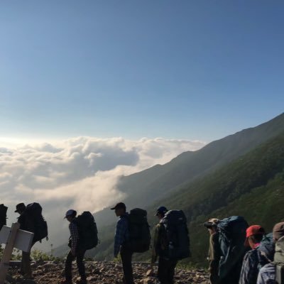 千葉県立千葉高校山岳部の ( 公式 )ツイッターです。毎週月～木曜日活動していますインスタグラムもやってますhttps://t.co/UvRai9NXtZ