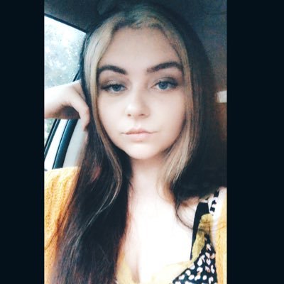 amy_mylisa's profile picture. 🦋got a fuckin halo over my devil horns🦋