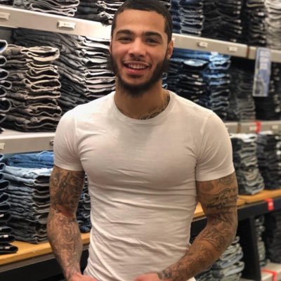 KhrisHodge_'s profile picture. iG:@khris.hodge_ FB: Khris Hodge 1∅7