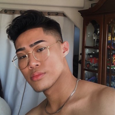 bay area// filipino // leo