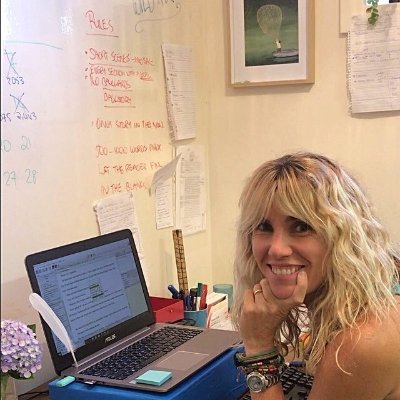 Australian author & surfer. Latest novel SUMMER SKIN. Developing RAW BLUE feature film. Hosting STORY TRAINER online workshops for students. Rep'd by @cjdrayton