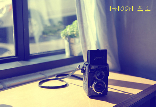 _inoon's profile picture. 사진으로 밥벌어먹고 사는 사람.
스튜디오 눈 실장.
감성으로 물든 세상을 담고싶어하는 사람.