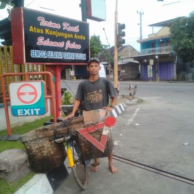 IyudinY's profile picture. 