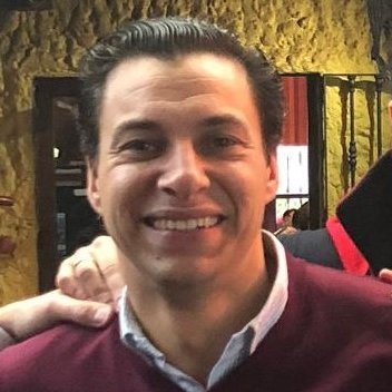 Consultor jurídico de empresas, obsesionado por el cumplimiento, la ética y la moral en la misma medida que padre. Mis opiniones son personales.