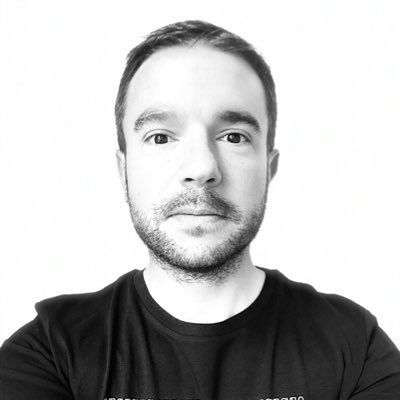 Frenchie living in London working in #retail #technology for #BlueYonder, enjoying football, tennis, and a bit of running. I listen to @afterrmc everyday 😊 ⚽️