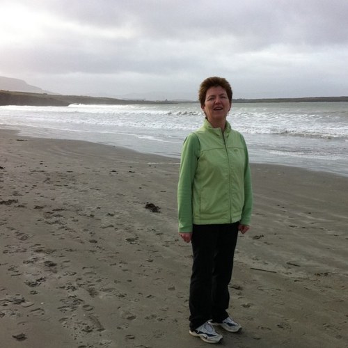 okniamh's profile picture. 