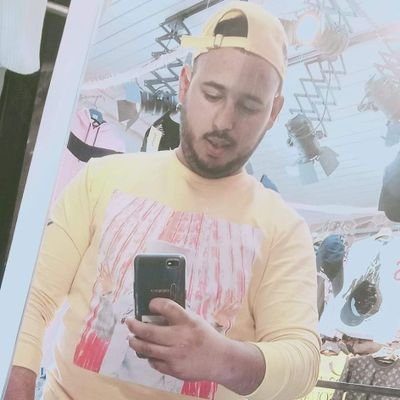 FouziBenazout's profile picture. 